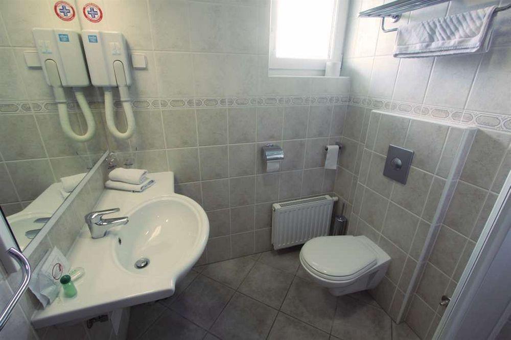 Grandvid Hotel Škofljica エクステリア 写真