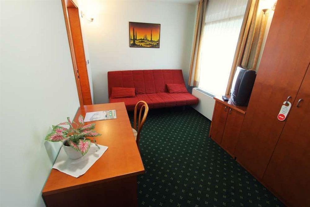 Grandvid Hotel Škofljica エクステリア 写真