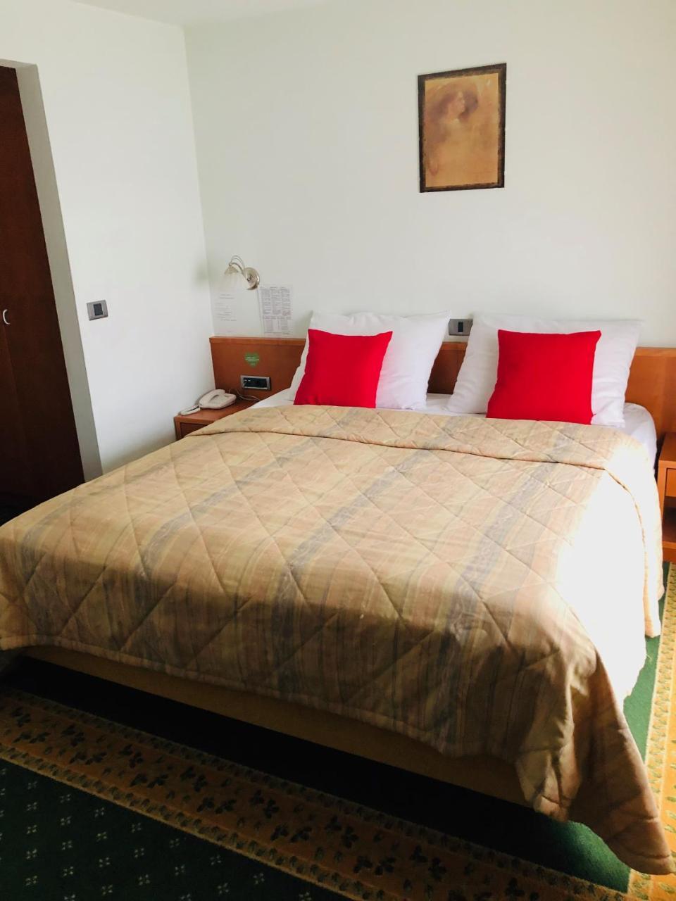 Grandvid Hotel Škofljica エクステリア 写真