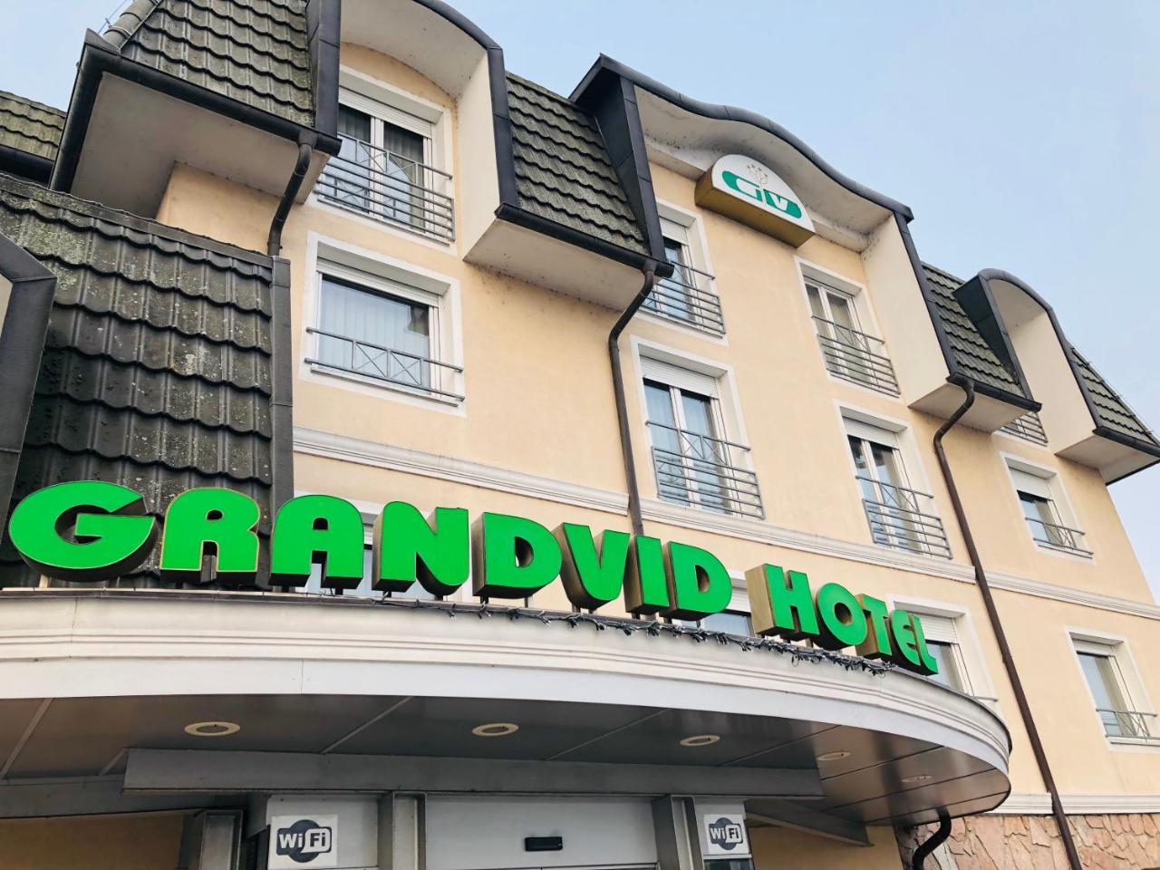 Grandvid Hotel Škofljica エクステリア 写真
